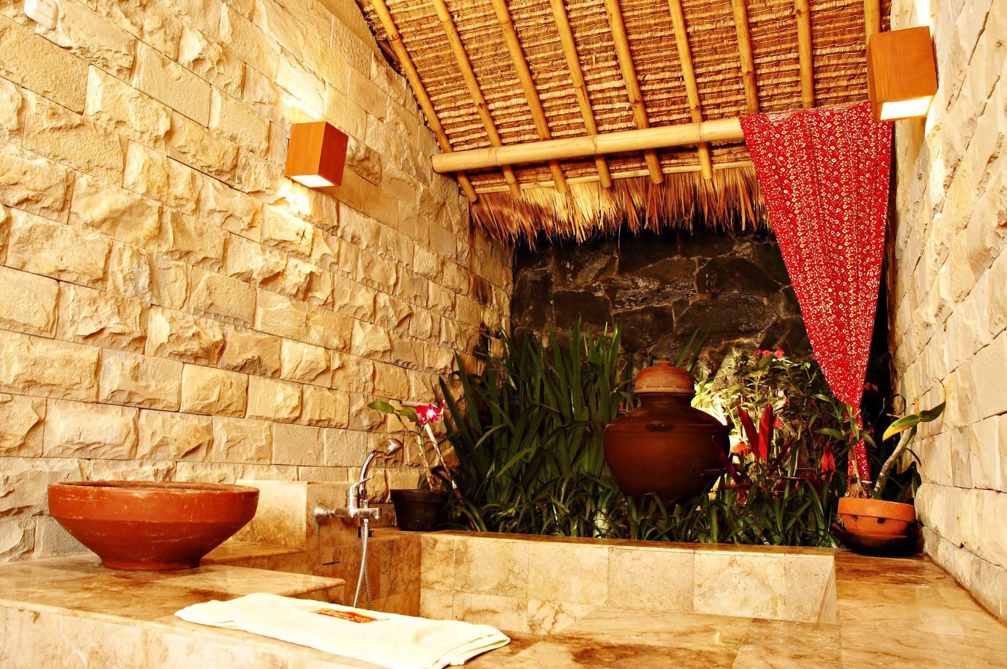 Kampung Sampireun Resort & Spa Garut Eksteriør bilde